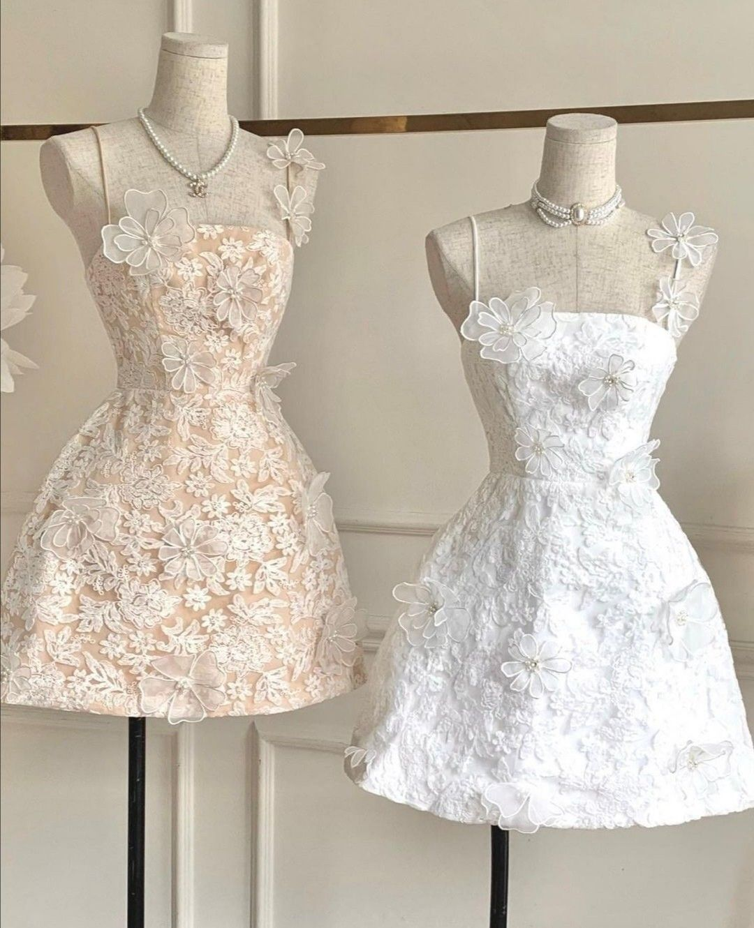 Pretty White Spaghetti Straps Lace A Line Short Homecoming Dress Birthday Outfits With Flowers SP202