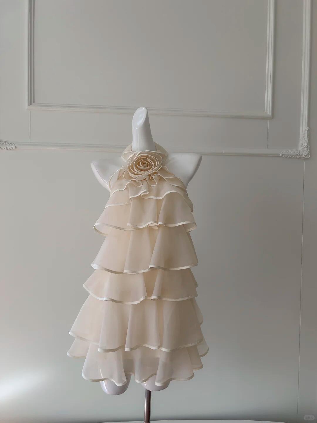 Classy Halter Chiffon Layered Short Graduation Homecoming Dress Cocktail Dress SP2597