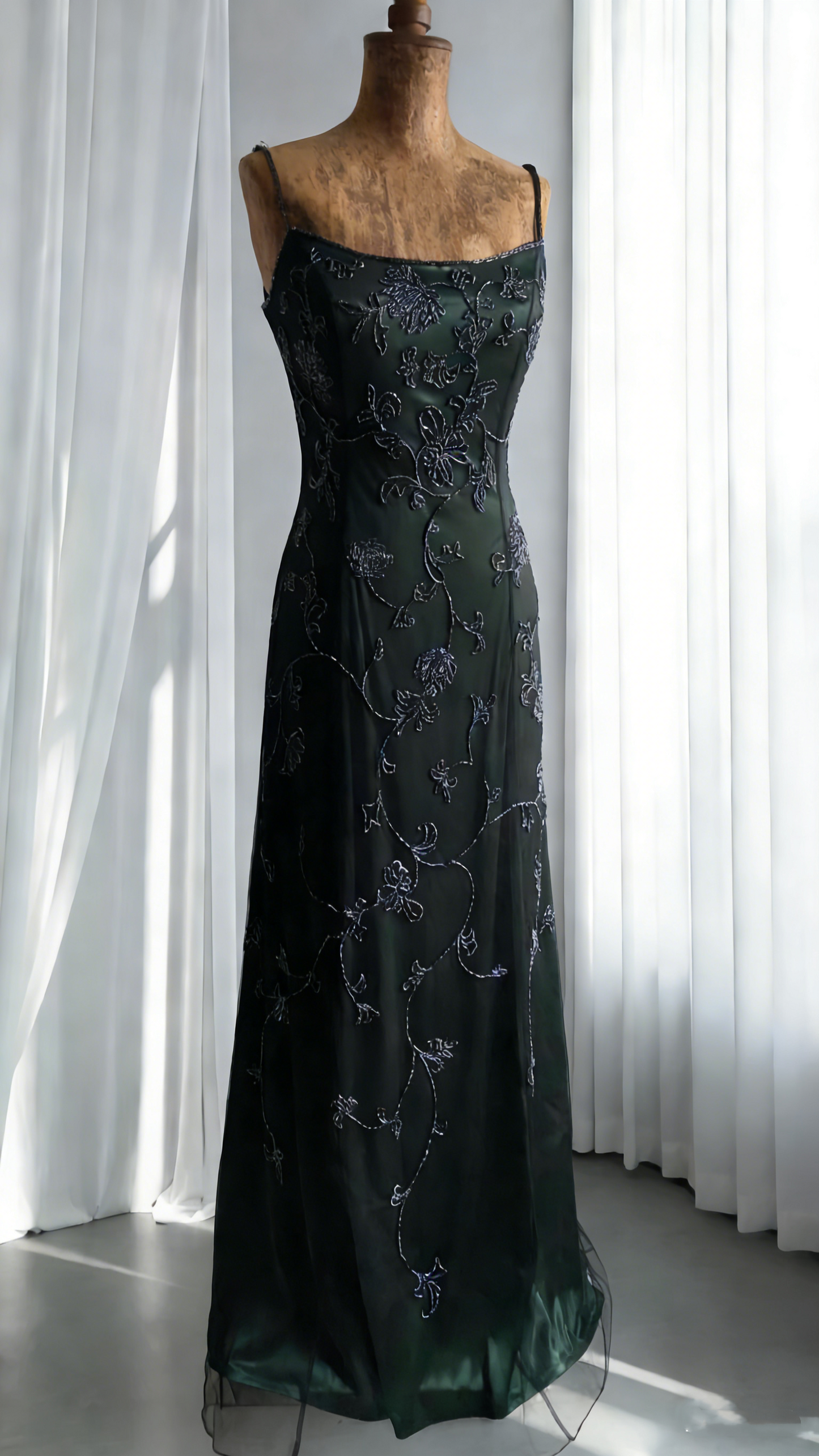 Unique Green Spaghetti Straps Satin Tulle Beaded Mermaid Long Evening Dress Birthday Outfits SP1810