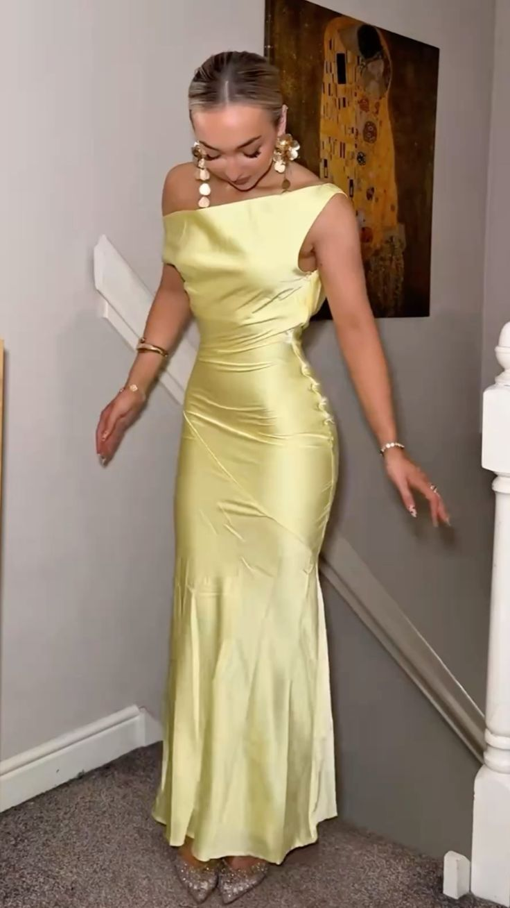 Cute Yellow Sleeveless Satin Mermaid Long Wedding Guest Dress Formal Birthday Party Dress SP2200