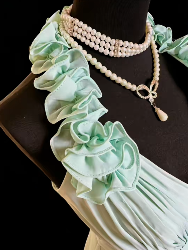 Elegant Mint Green Chiffon A Line Long Wedding Guest Dress Halter V Neck Long Evening Dress SP2372