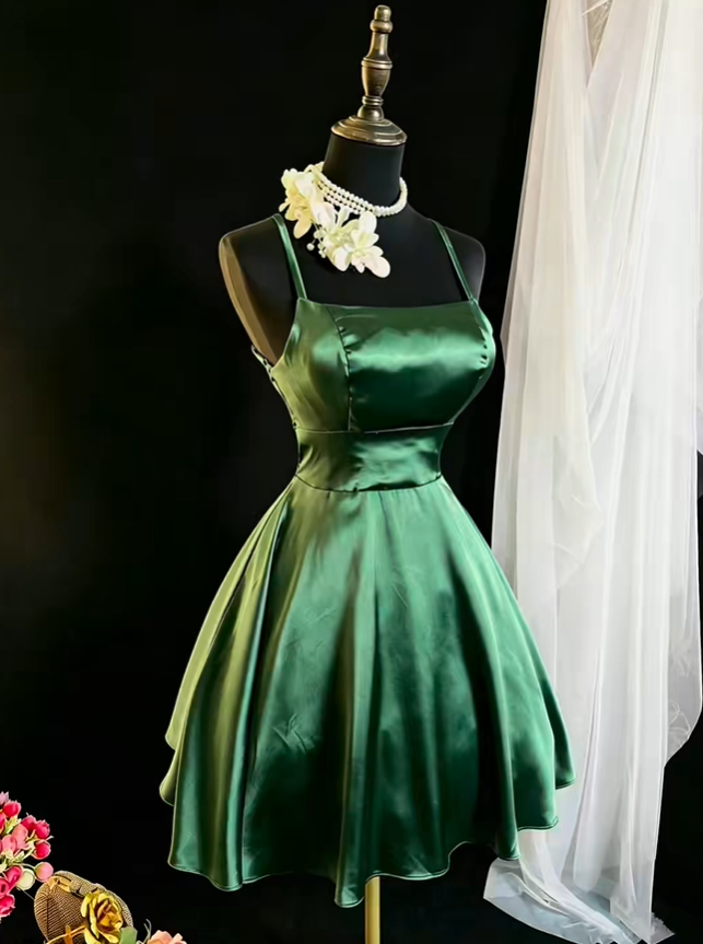 Sexy Spaghetti Strap Satin Mini Cocktail Dress Emerald Green A Line Short 7th Grade Homecoming Dress SP2373