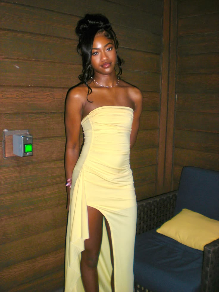 Fashion Strapless Yellow Satin Slit Mermaid Party Dress Long Wedding Guest Dress SP2532