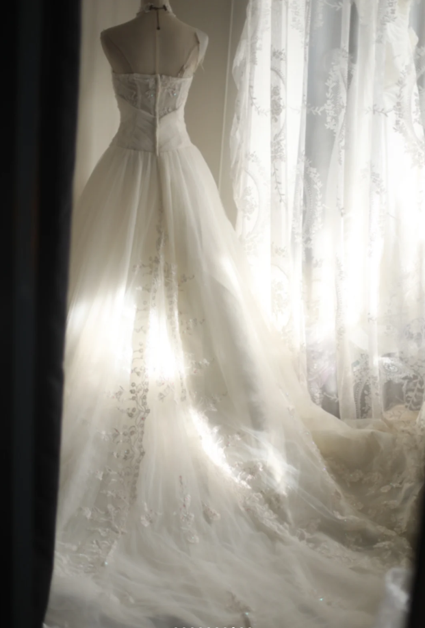 Classy Sweetheart Neck White Tulle Lace Appliques Mermaid Long Wedding Dress Bridal Dress SP1207