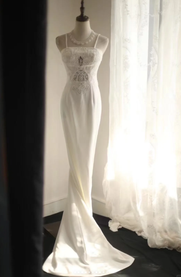 Elegant Spaghetti Straps White Satin Lace Beaded Mermaid Evening Dress Long Wedding Guest Dress SP1213