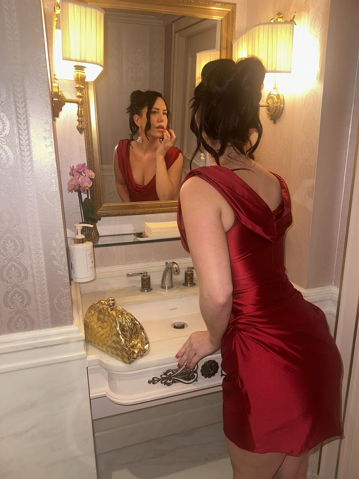 Vintage Burgundy Satin Sheath Cocktail Dress Short 7th Grade Homecoming Dress SP95
