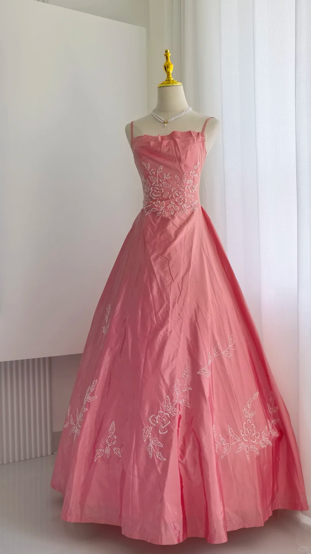 Glamorous Spaghetti Straps Pink Satin Beaded Long Party Dress Formal Wedding Guest Dress SP2325
