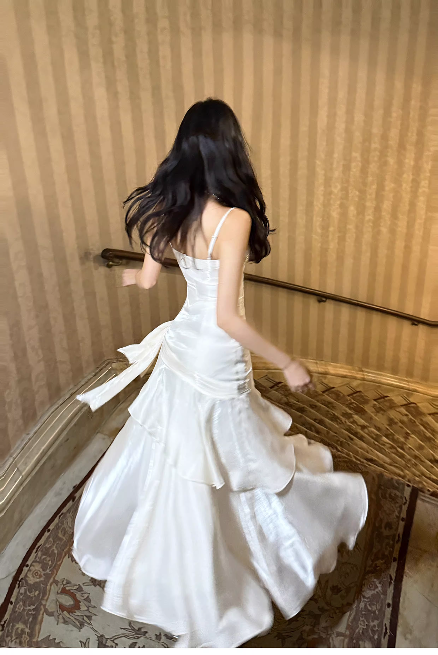 Charming White Spaghetti Strap Satin Ruffles Layered Mermaid Long Party Dress Prom Dress SP1985