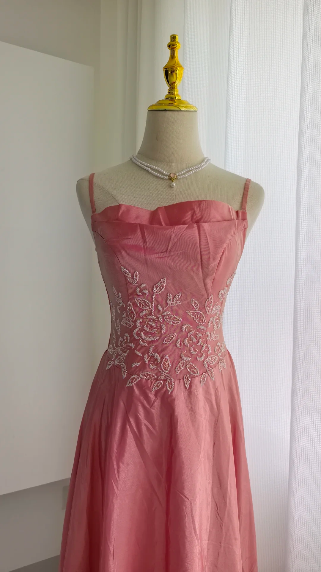 Glamorous Spaghetti Straps Pink Satin Beaded Long Party Dress Formal Wedding Guest Dress SP2325