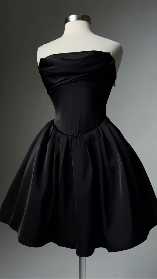 Simple Black Strapless Satin A Line Short Graduation Homecoming Dress Cocktail Dress Y9957