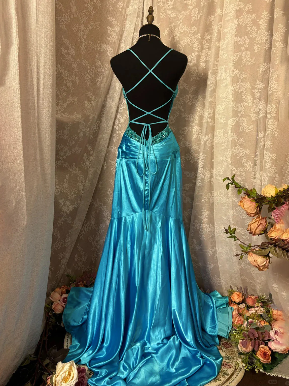 Elegant Blue Spaghetti Straps Satin Beaded Mermaid Long Evening Dress Formal Wedding Guest Dress SP1383