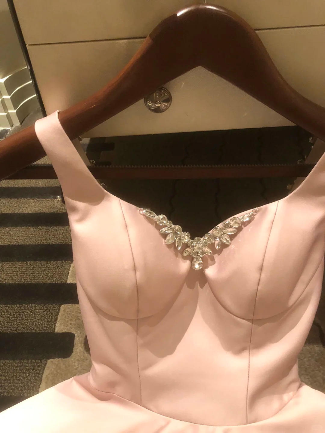 Elegant Spaghetti Straps Satin Beaded A Line Short Graduation Homecoming Dress Ombre Pink Mini Birthday Dress SP2366