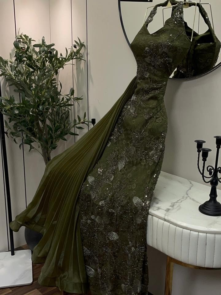 Vintage Olive Green Lace Sequin Beaded Sheath Long Party Dress Halter Birthday Prom Gowns SP2275
