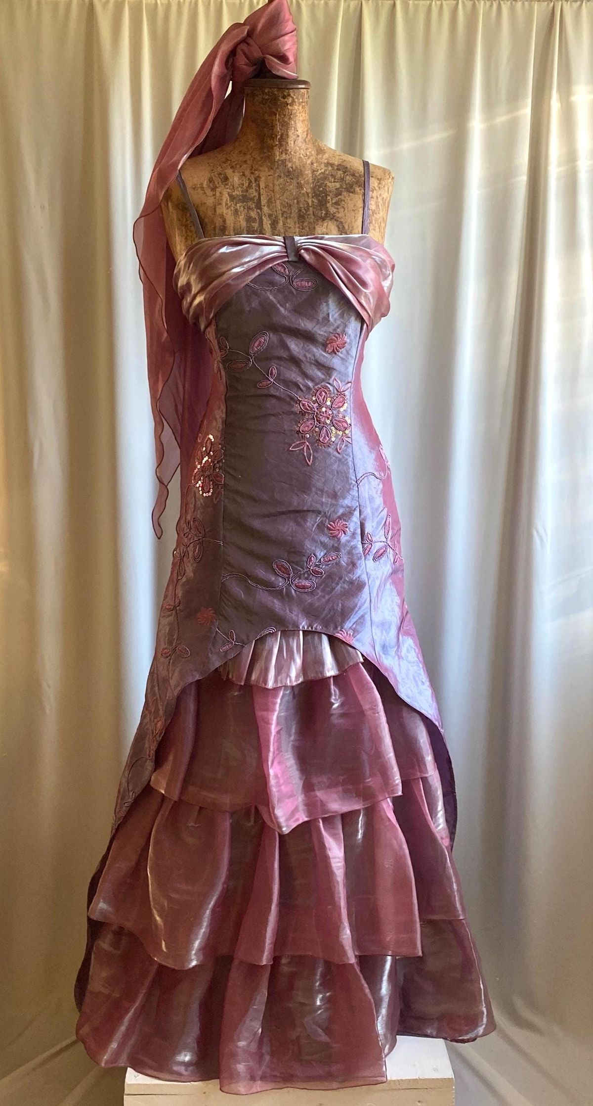 Retro Spaghetti Straps Purple Satin Organza Pleated Layered Mermaid Prom Dress Long Party Dress SP1366