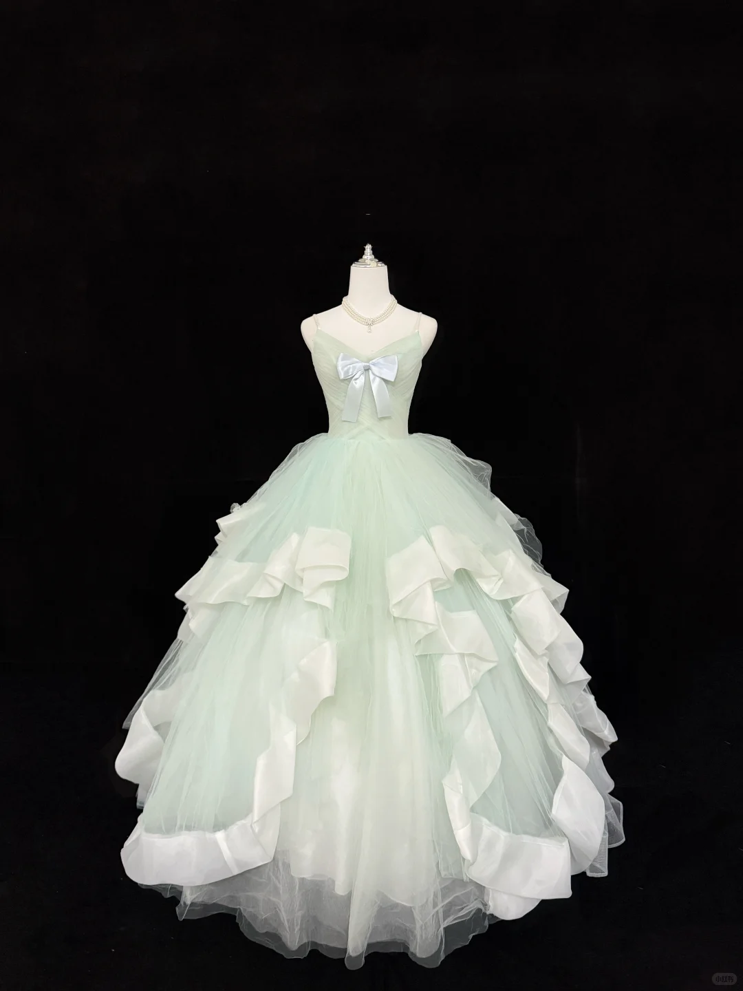 Sweet Spaghetti Straps Mint Green Tulle Ball Gown Formal Quinceanera Dress With Bow SP2218