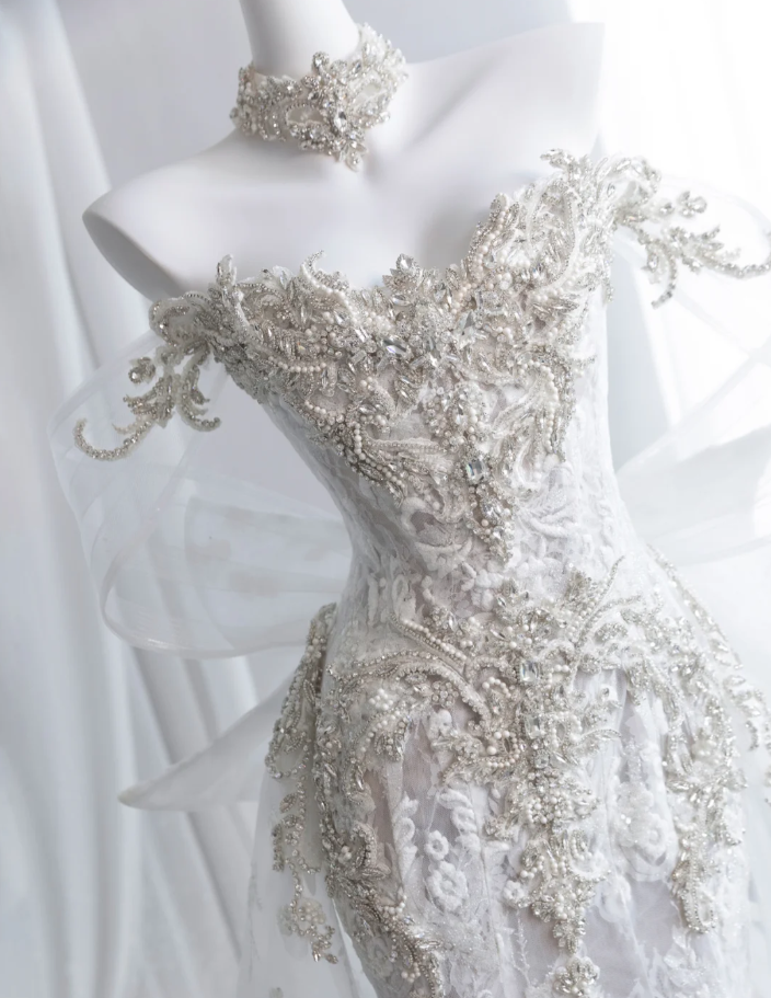 Classy Off The Shoulder White Tulle Beaded Lace Appliques Mermaid Long Wedding Dress Formal Bridal Dress SP1516