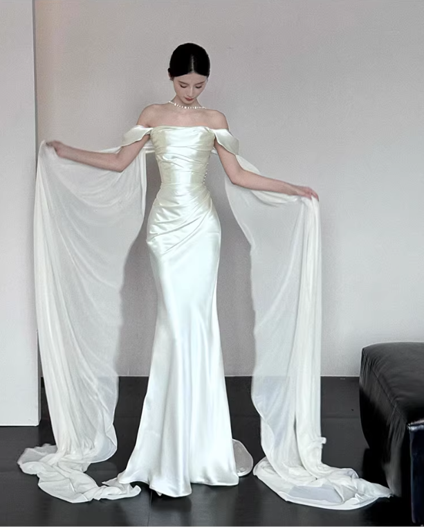Glamorous Off The Shoulder Satin Chiffon Mermaid Long Evening Dress White Birthday Prom Dress SP2021