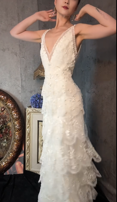 Pretty V Neck Sleeveless White Lace Beaded Layered Long Party Dress Formal Birthday Outfits SP1255