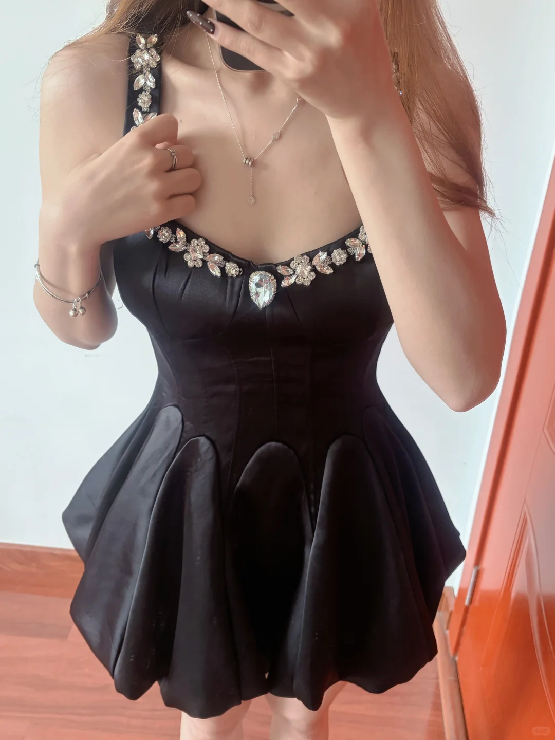 Sexy Spaghetti Straps Satin Beaded A Line Short Cocktail Dress Black Mini Graduation Homecoming Dress SP2331