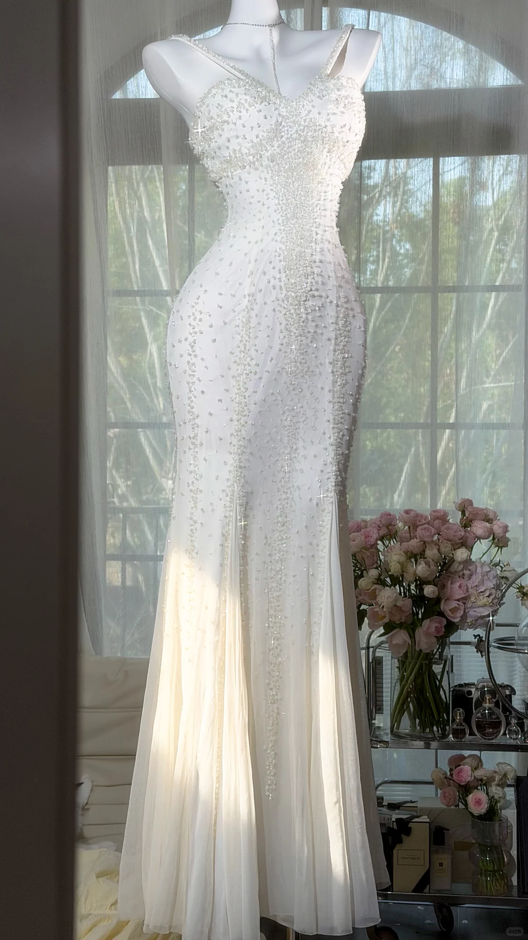 Sparkly Spaghetti Straps V Neck Chiffon Beaded Mermaid Evening Dress White Long Birthday Dress SP2179