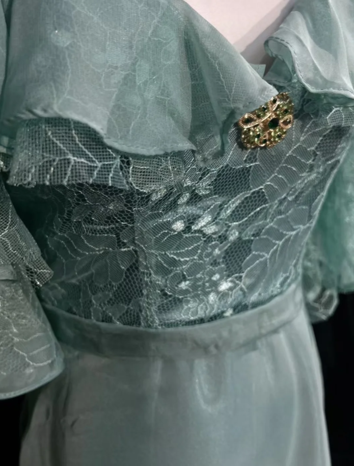 Elegant Mint Green Spaghetti Straps Lace Satin Mermaid Long Wedding Guest Dress Formal Birthday Party Dress  SP1281