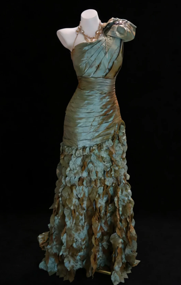 Vintage Green One Shoulder Satin Pleated Leaves Layered Mermaid Long Prom Dress Evening Dress SP1840