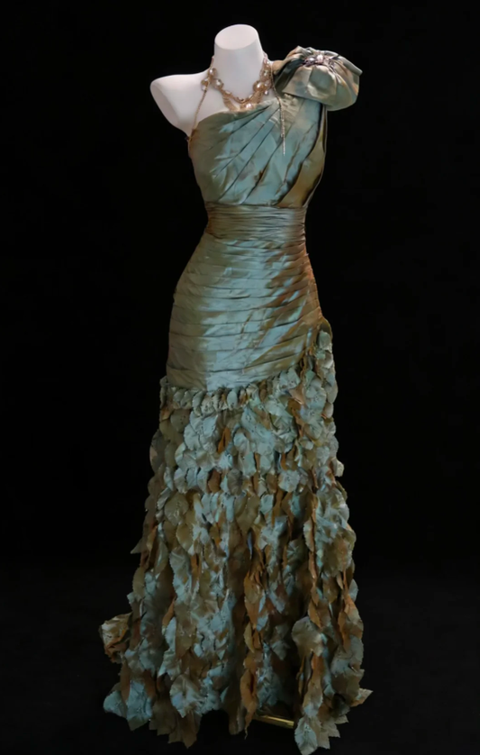 Vintage Green One Shoulder Satin Pleated Leaves Layered Mermaid Long Prom Dress Evening Dress SP1840