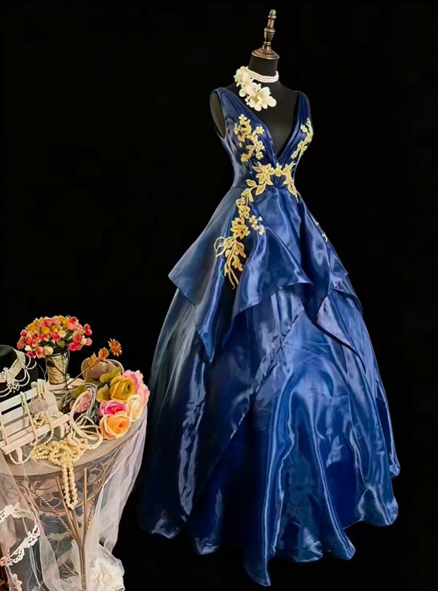 Vintage Sleeveless V Neck Ball Gown Navy Blue Tulle Appliques Evening Gown Prom Dress SP2376
