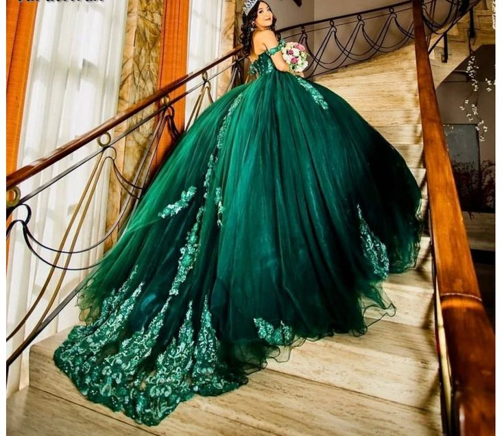 Dark Green Quinceanera Dress Sweet 16 Dress Sequined Beaded Dress Ball Gown Y3030
