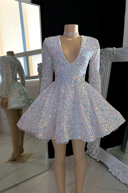 Sparkling V-neck A-line Graduation Dress With Sequins,White Short Homecoming Dress Y1951