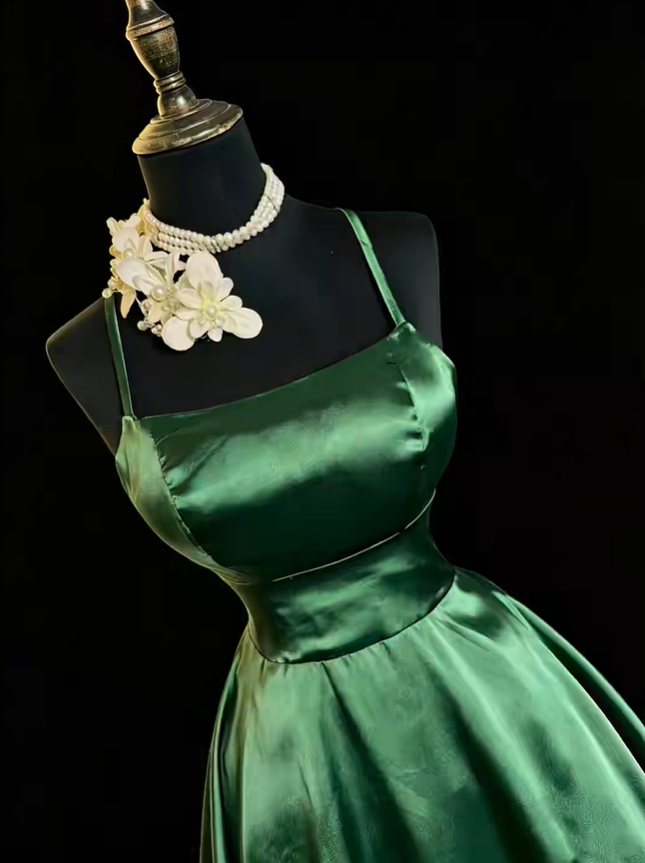 Sexy Spaghetti Strap Satin Mini Cocktail Dress Emerald Green A Line Short 7th Grade Homecoming Dress SP2373