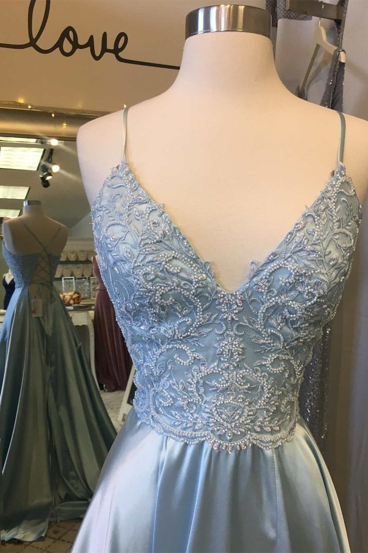 Light Blue Lace Lace-Up Back A-Line Prom Dress with Slit Y7424