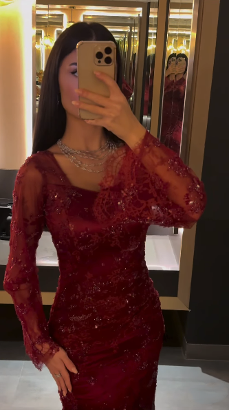 Elegant Burgundy Lace Beaded Mermaid Evening Dress Long Prom Dress SP844