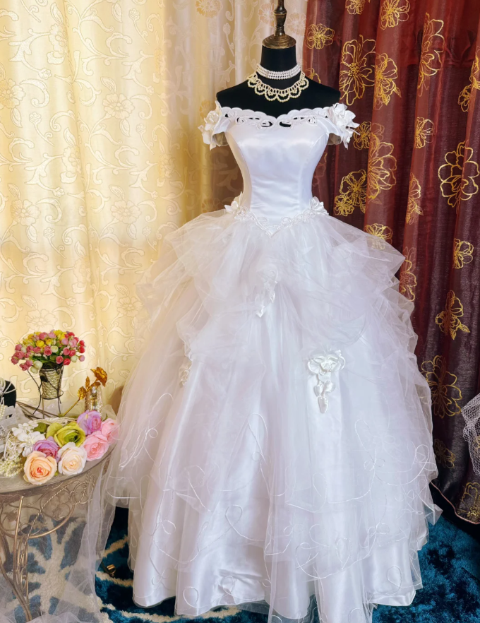 Pretty White Off The Shoulder Tulle Beaded Appliques Long Wedding Dress Formal Bridal Gowns SP1612