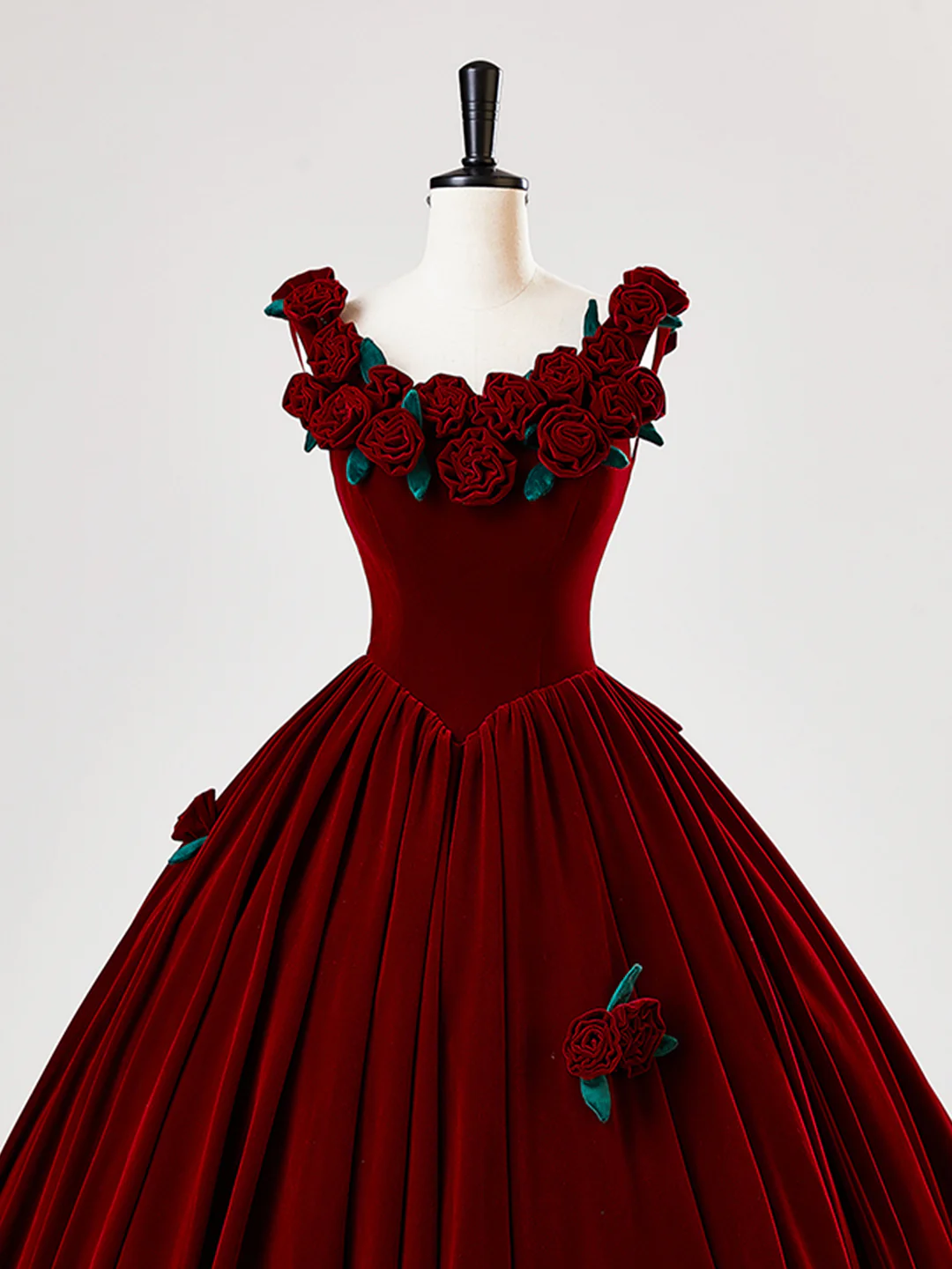Beautiful Burgundy Velvet Quinceanera Dress Birthday Ball Gown With Rose Flowers Y7750