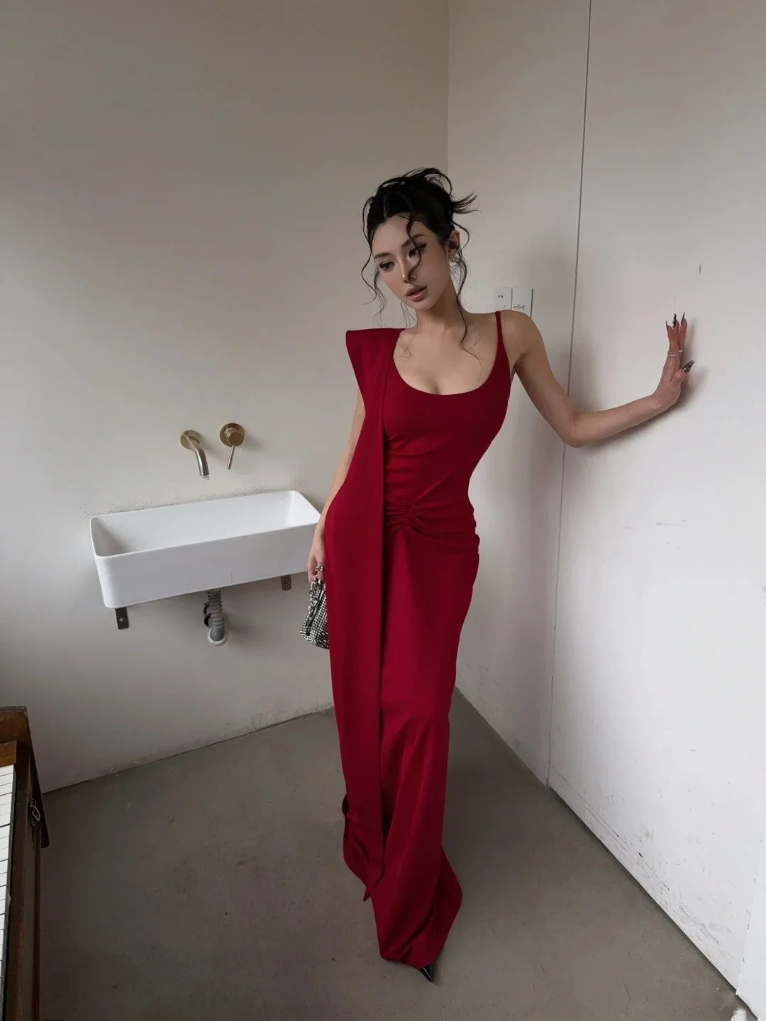 Fashion Red Spaghetti Strap Satin Mermaid Long Prom Dresses 18th Birthday Party Dress With Scarf  SP3982