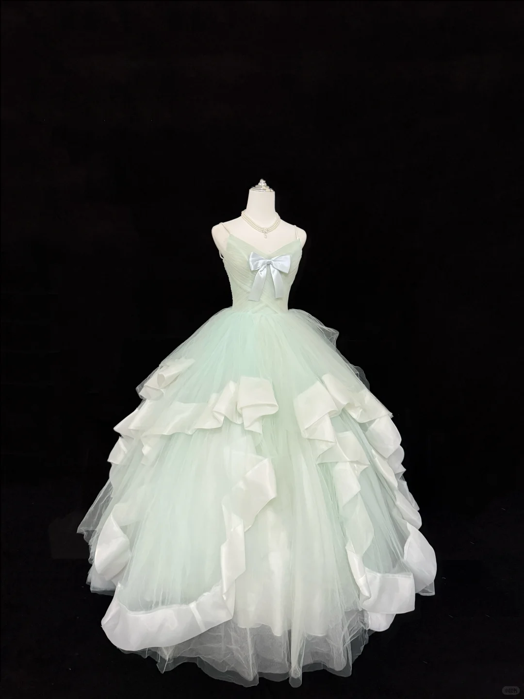 Sweet Spaghetti Straps Mint Green Tulle Ball Gown Formal Quinceanera Dress With Bow SP2218