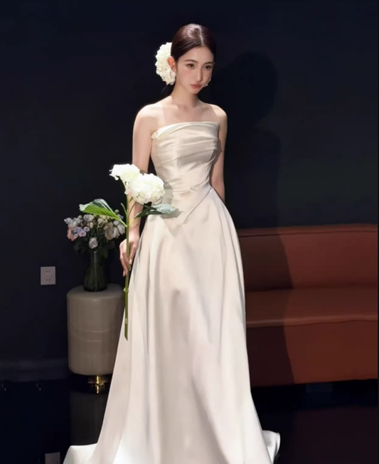 Elegant Strapless Satin Pleated White Mermaid Long Wedding Dress Bridal Dress SP2018
