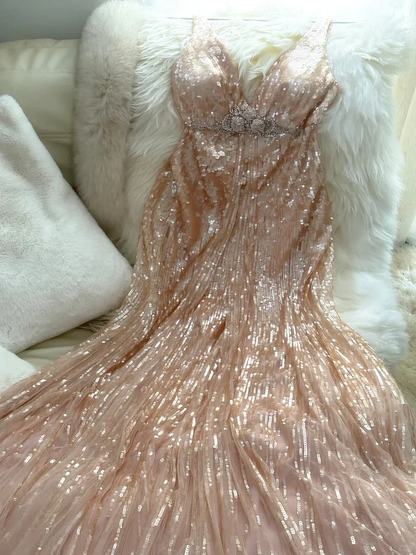 Sparkly Spaghetti Straps Pink V Neck Exquisite Beaded Sequin Long Evening Gown Party Dress Y9796