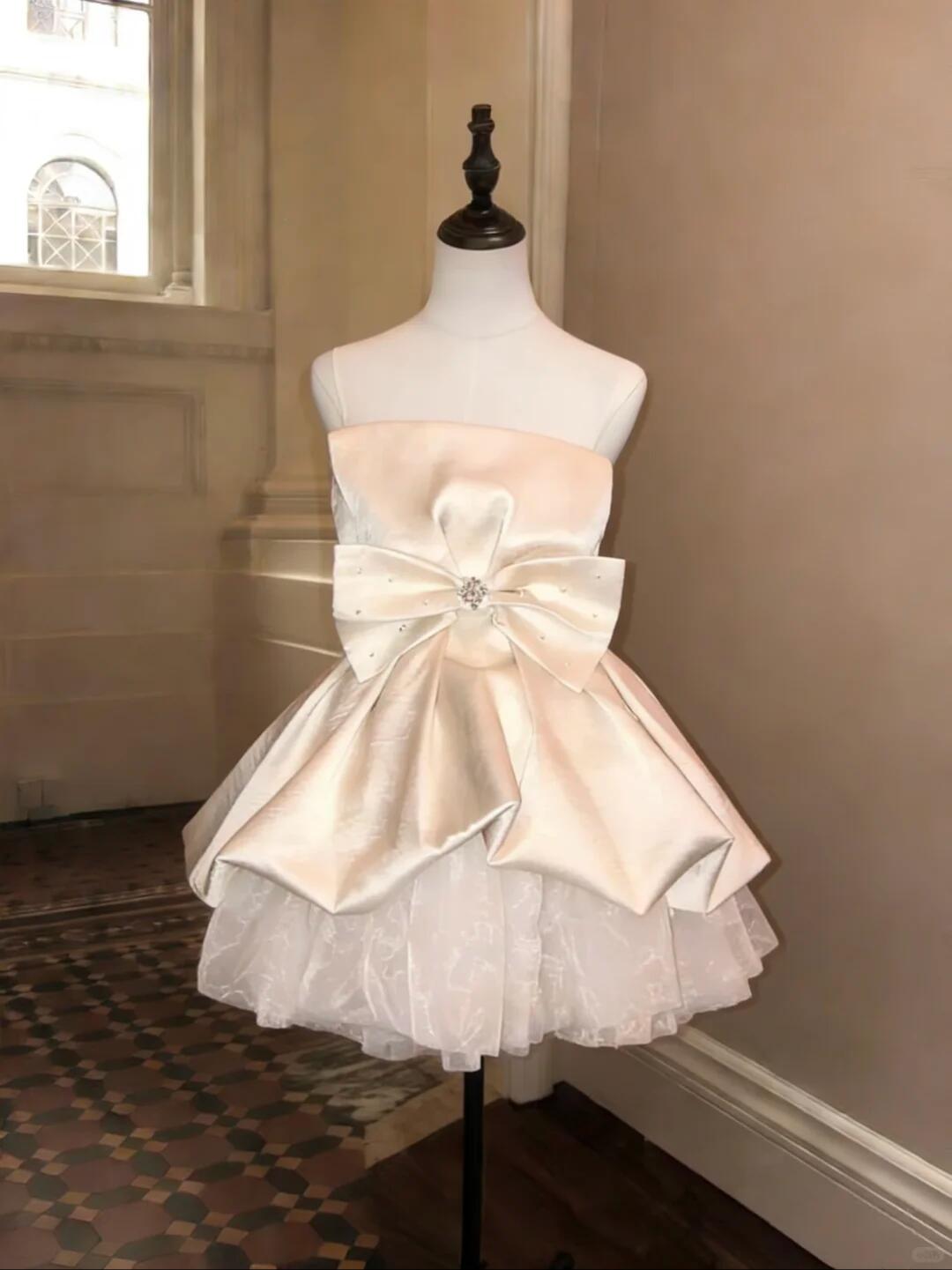 Elegant Strapless Tulle Satin Short Cocktail Dress A Line Homecoming Dress With Bow SP2397