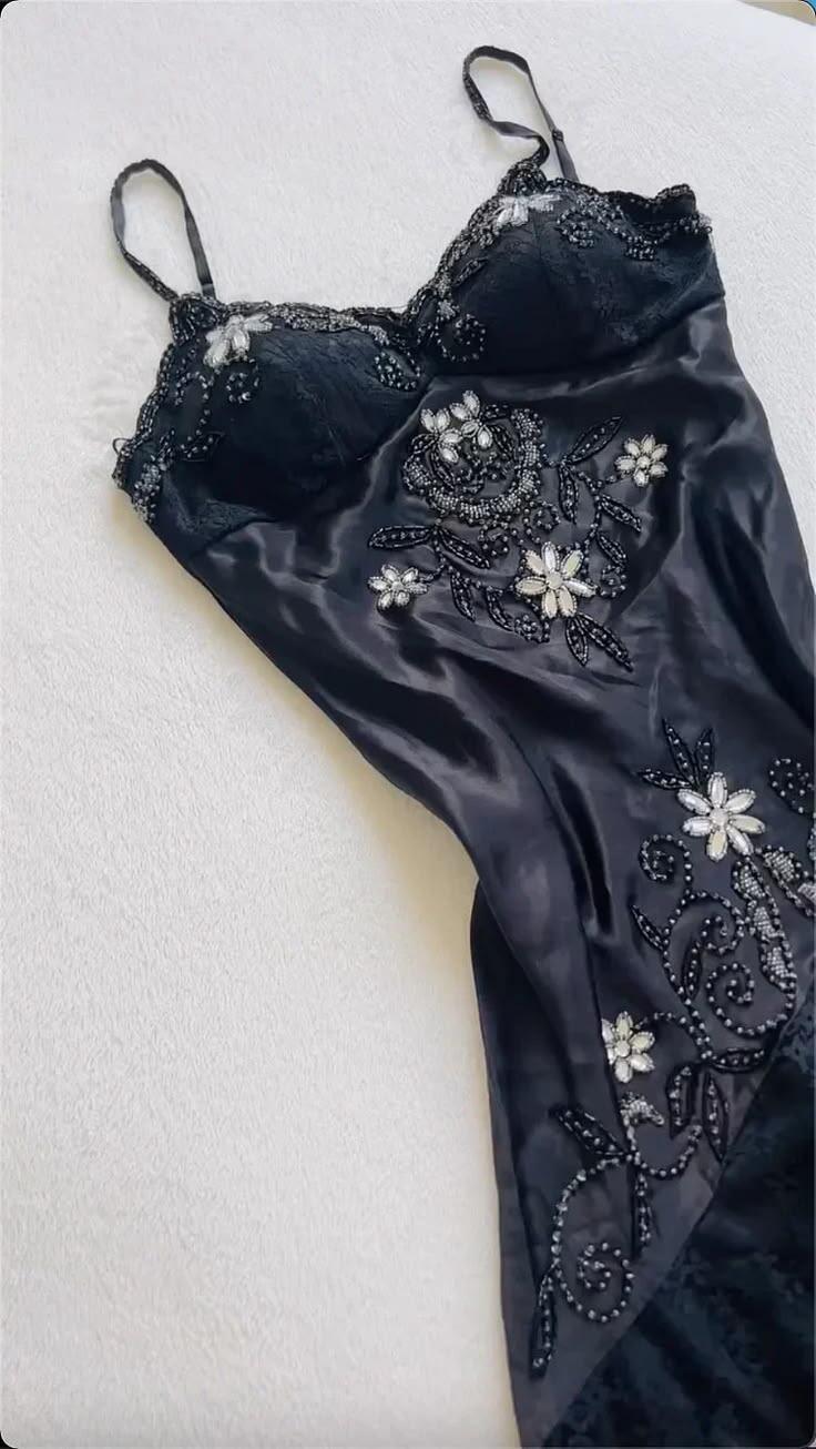 Gorgeous Spaghetti Straps Black Satin Lace Beaded Mermaid Long Party Dress Birthday Prom Gown SP2699