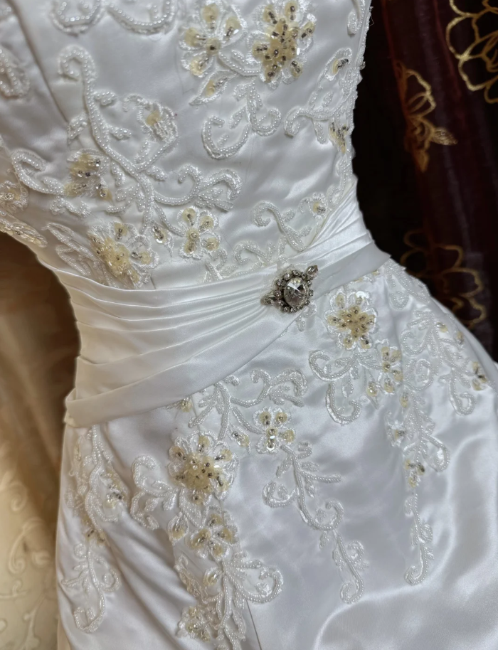 Vintage Strapless Satin Pleated Beaded Bridal Dress White Long Wedding Dress SP1611