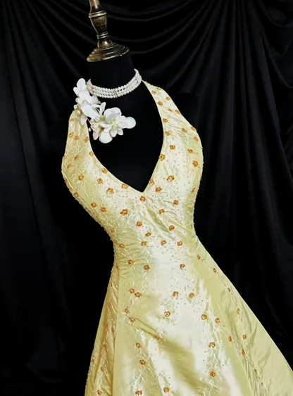 Charming Halter Ball Gown Yellow Satin Beaded Long Prom Dress Evening Gowns With Wrap SP2379