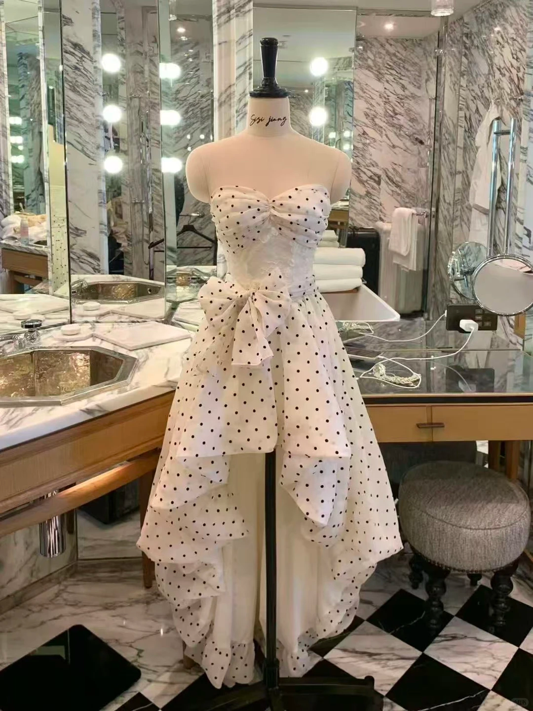 Charming White Sweetheart Neck Polka Dot Chiffon Hi-Low Homecoming Dress Birthday Outfits SP2356