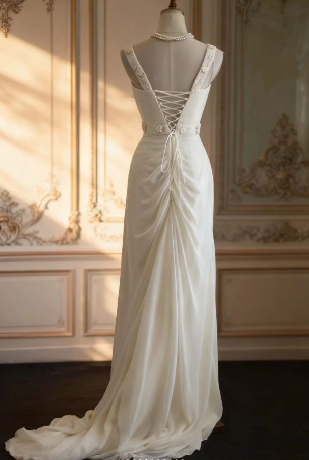 Pretty V Neck Sleeveless White Chiffon Appliques Beaded Mermaid Long Wedding Dress SP1202