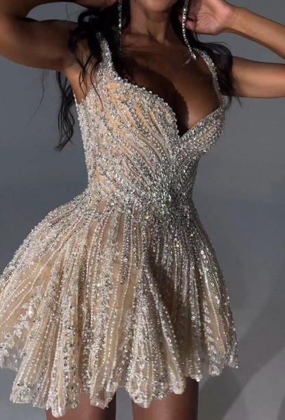 Gorgeous Champagne Tulle Beaded A-Line 16th Birthday Outfits Homecoming Dress Y9359