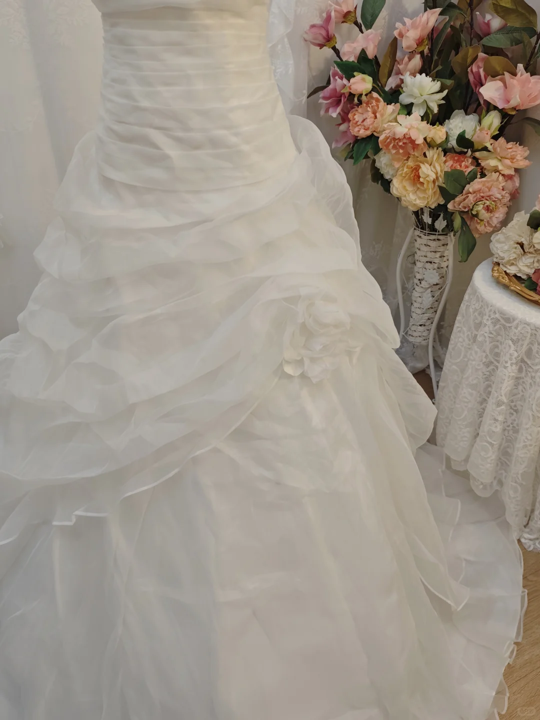 Pretty Ball Gown White Tulle Pleated Long Wedding Dress SP2258