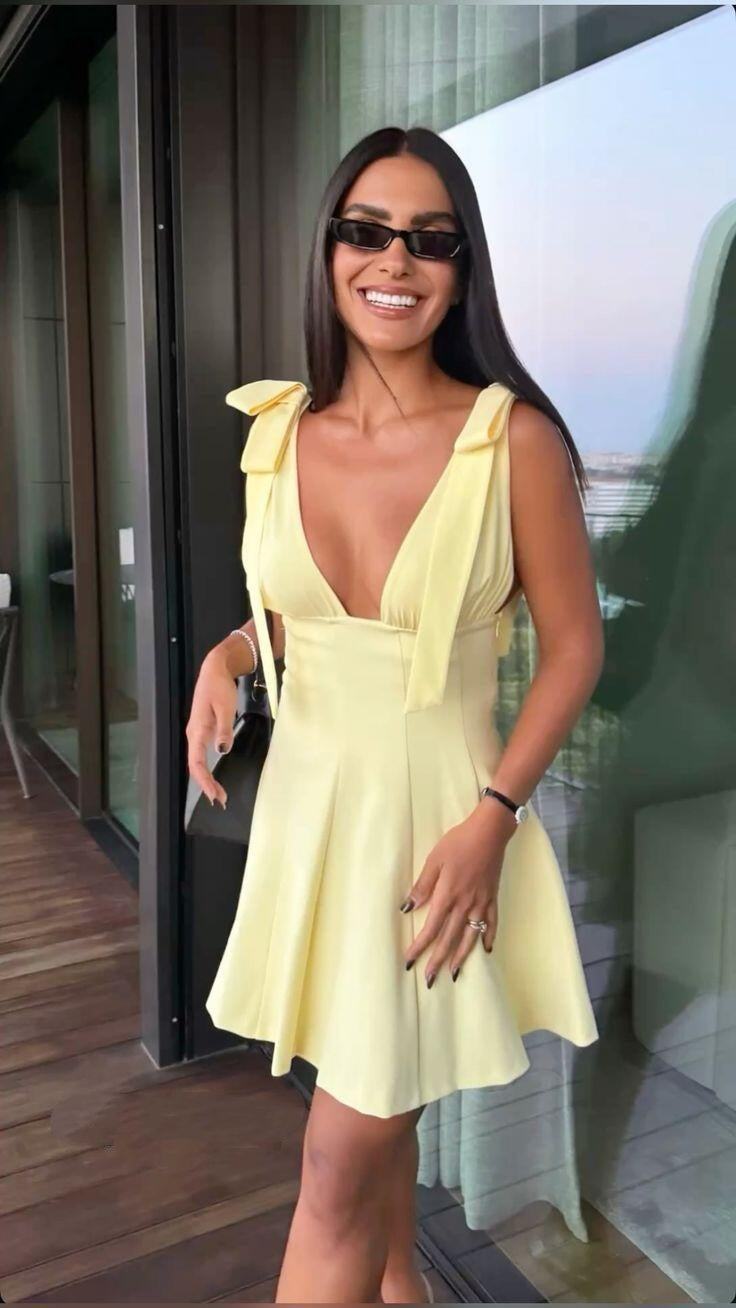 Sexy V Neck Bow Straps Satin A Line Mini Cocktail Dress Yellow Short 9th Grade Homecoming Dress SP2342