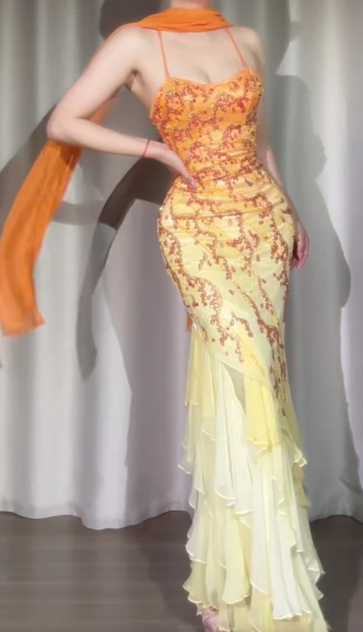 Pretty Spaghetti Straps Ombre Yellow Chiffon Sequin Beaded Mermaid Party Dress Long Prom Dresses SP1266