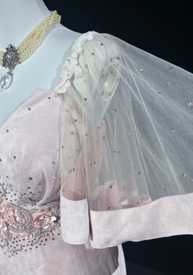 Sweet Pink V Neck Appliques Mermaid Long Birthday Party Dress Prom Dresses SP1285